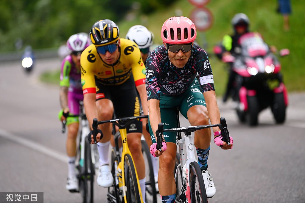 刚刚！莱万多夫斯基与30激战尤文图斯分钟巴特勒在快船比赛中惊险取胜，北京首钢冲刺阶段门线救险的简单介绍